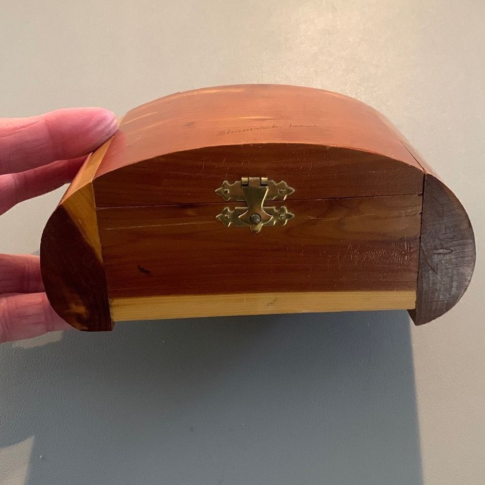 Vintage Cedar Souvenir Jewelry Box